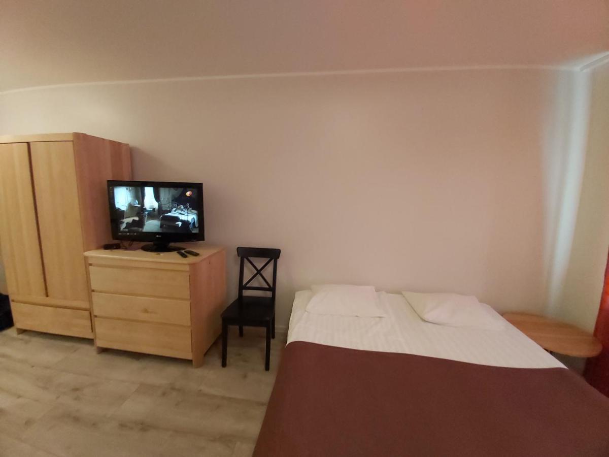 Telliskivi Apartment Tallinn Buitenkant foto